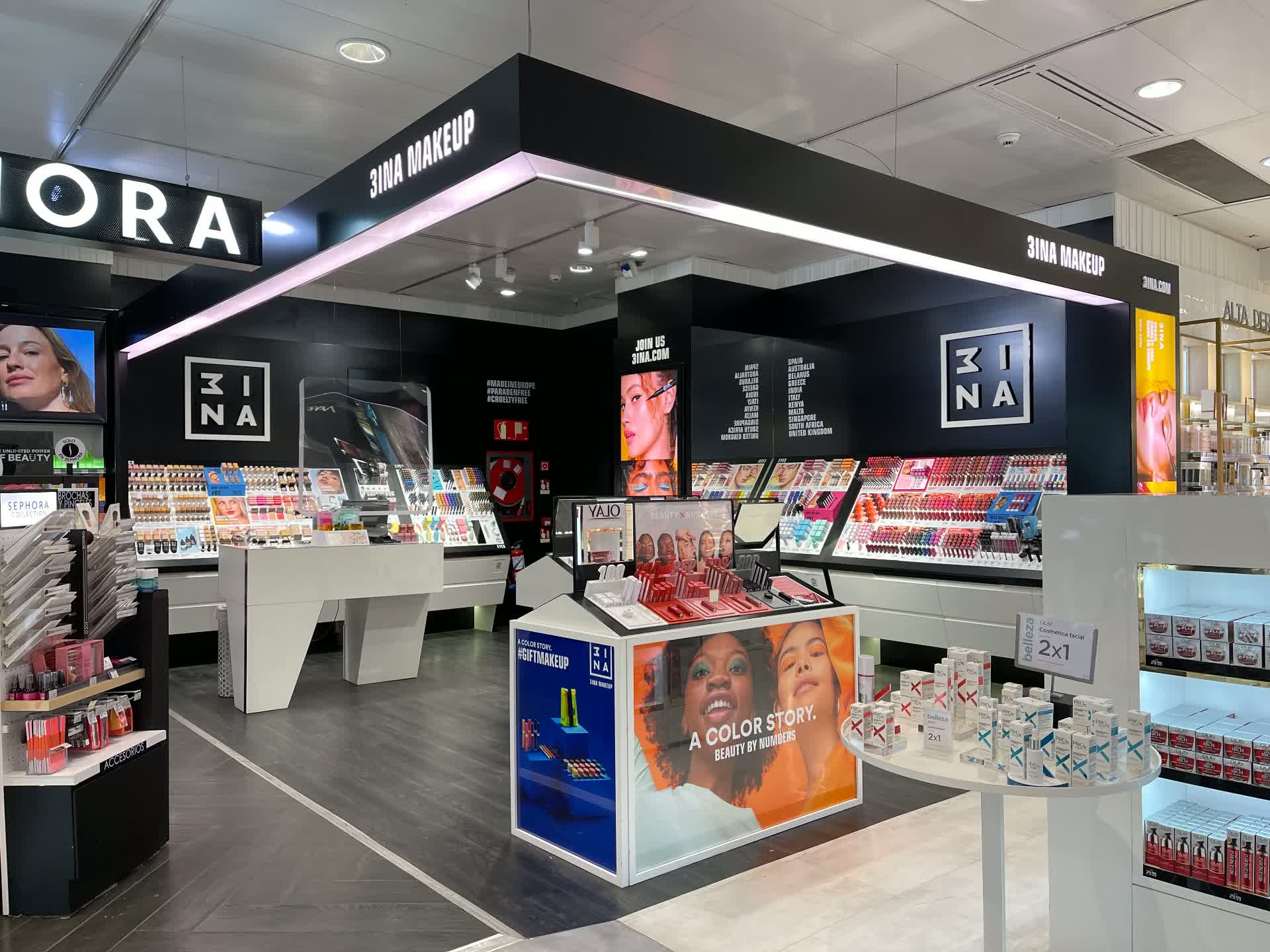 3INA — 3INA store, product and launch photography